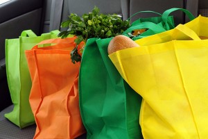 Cookies & Quinoa: the effect of green shopping bags